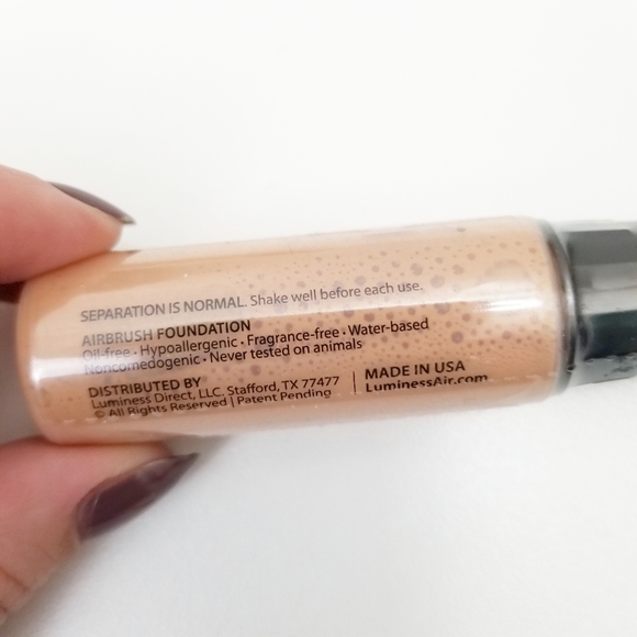 Luminess Silk 4-in-1 Foundation - Shade 040 - Picture 2 of 2